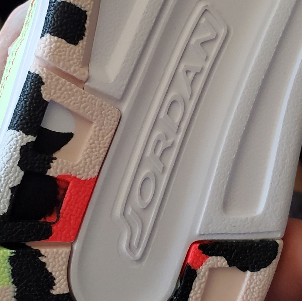 Jordan Flight 45 High - Picture 9 of 12